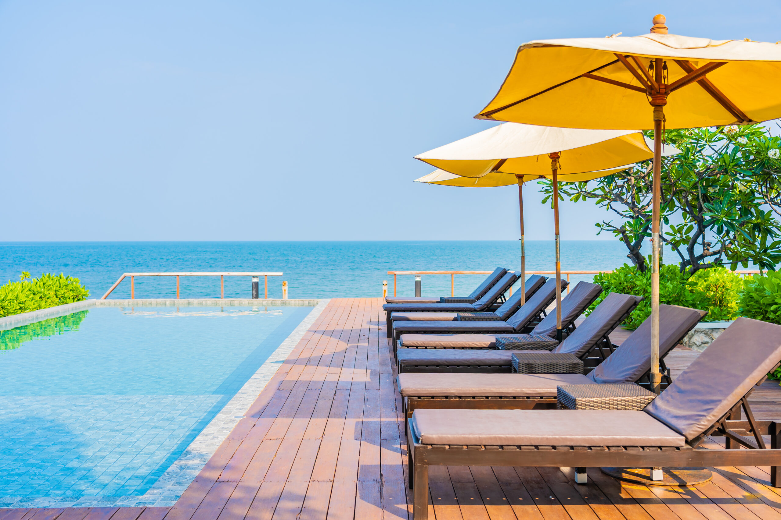 Quiet pool day and calmer season with fewer crowds at Breathless Cancun Soul