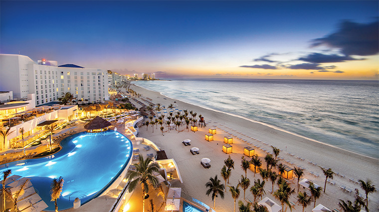 Le Blanc Spa Resort Cancun adults-only luxury all-inclusive resort in Cancun’s Hotel Zone with elegant pools, ocean views, and spa-focused ambiance.