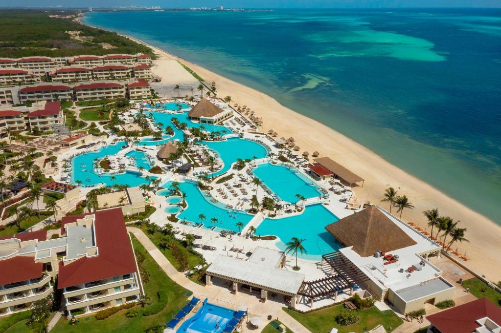 Moon Palace Cancun all-inclusive resort with expansive pools and beachfront setting near Cancun, Mexico.